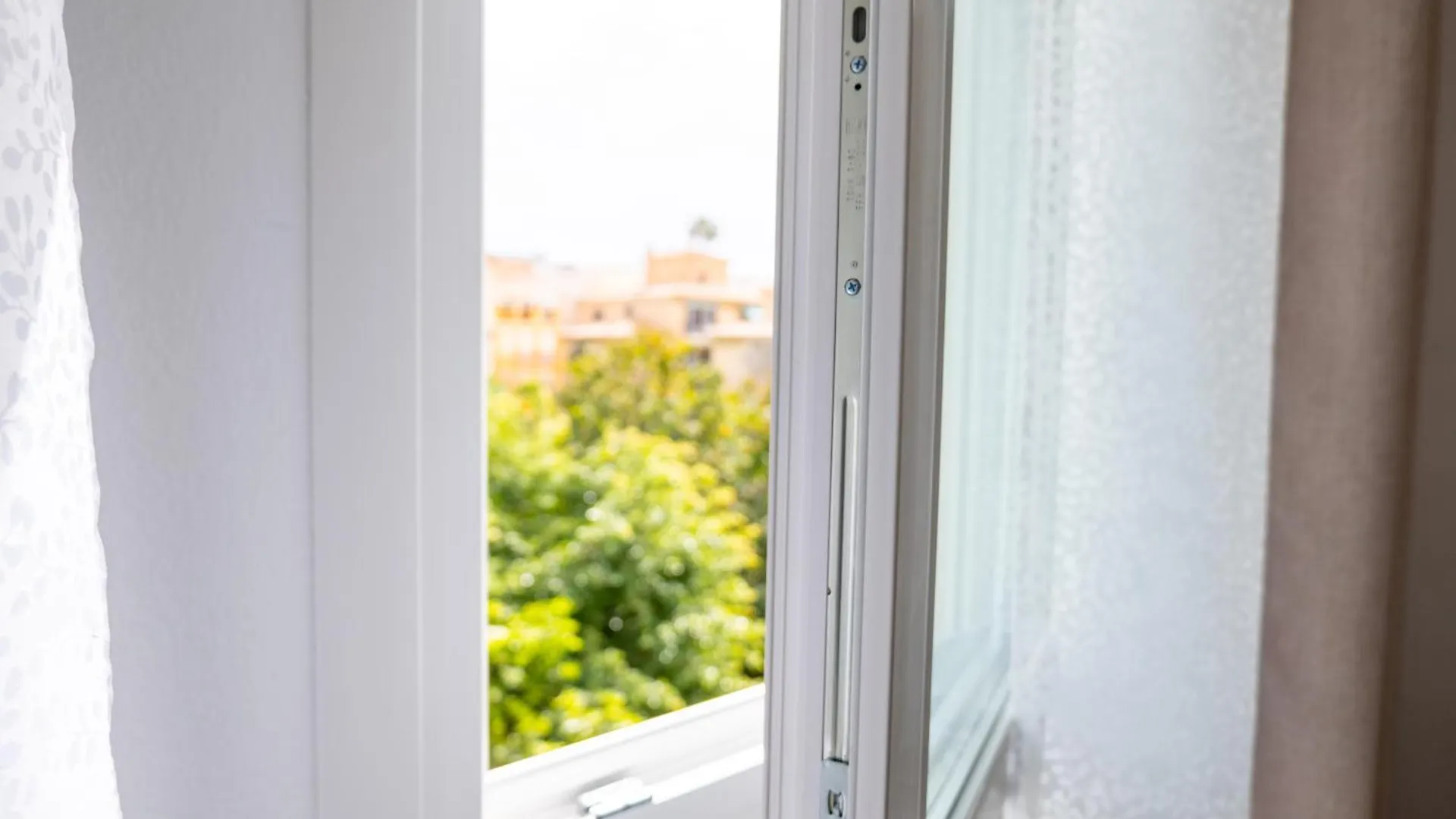 Apartamento Los Cristos Con Vistas Al Parque Malaga Spain